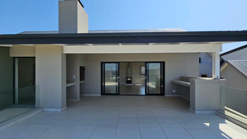 3 Bedroom Property for Sale in Outeniquasbosch Western Cape